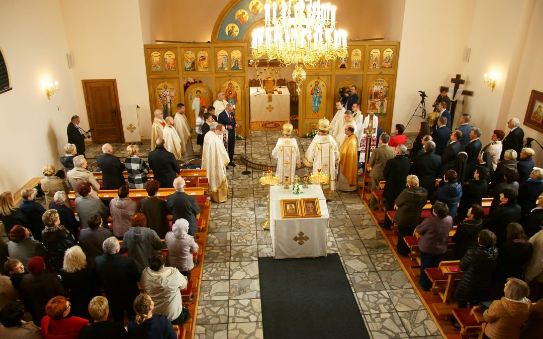 WIERNI KOŚCIOŁÓW WSCHODNICH ROZPOCZĘLI ŚWIĘTA BOŻEGO NARODZENIA