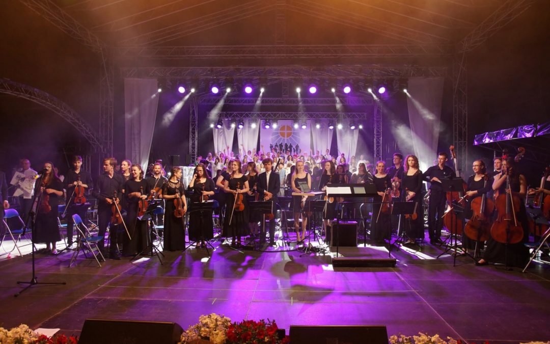 KATOLICY NA ULICY – KONCERT „Credo in Misericordiam Dei” [FILM]