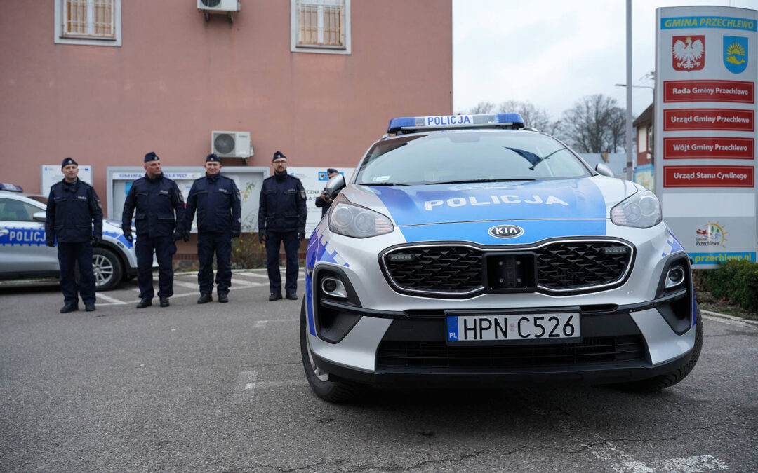 NOWY RADIOWÓZ DLA PRZECHLEWSKIEJ POLICJI [GALERIA]