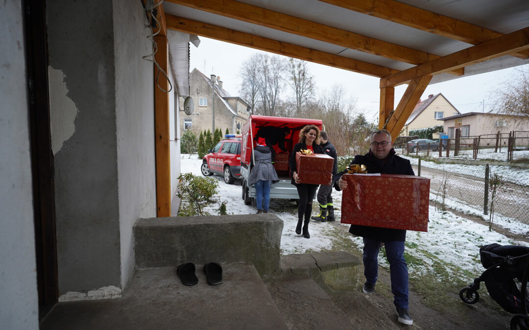 SZLACHETNE PACZKI WYJECHAŁY W TEREN [GALERIA]