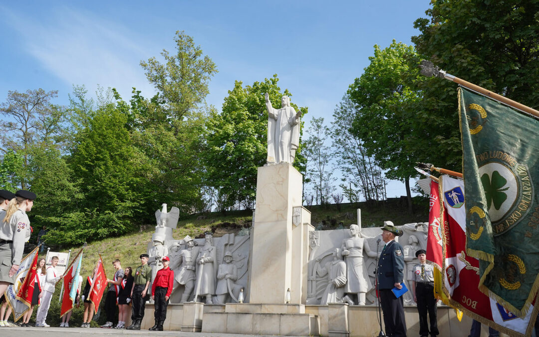 ŚWIĘTO KONSYTUCJI 3 MAJA W SĘPÓLNIE KRAJEŃSKIM [GALERIA]