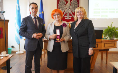 MEDAL DLA BYŁEJ SKARBNIK GMINY RZECZENICA