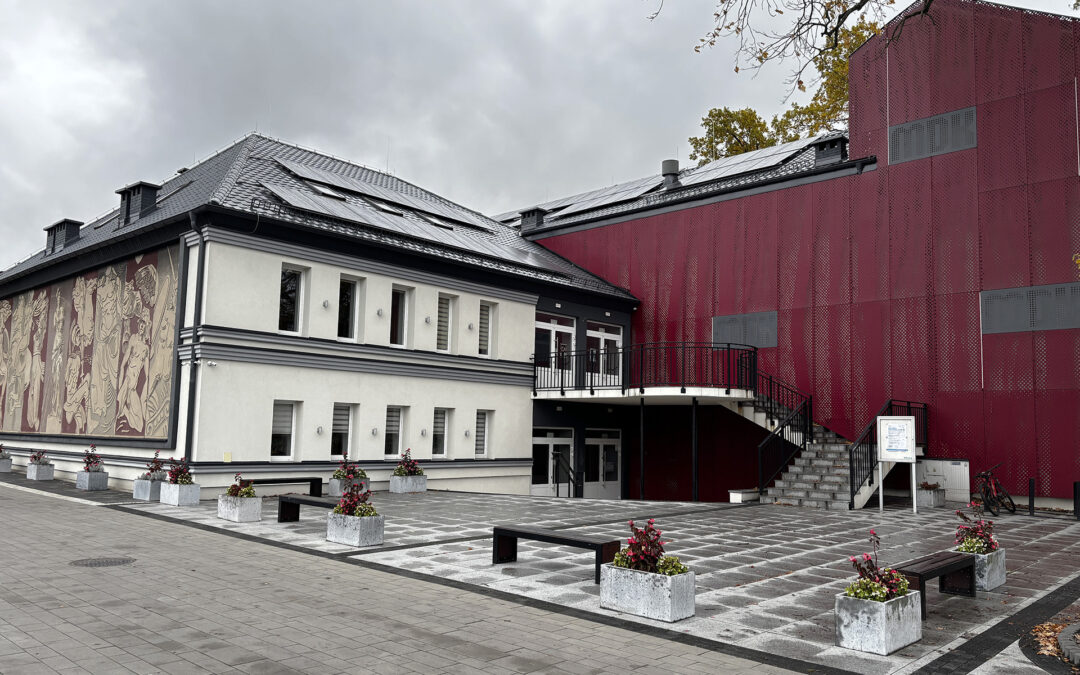 MIEJSKI DOM KULTURY W CZŁUCHOWIE Z EKO ŹRÓDŁAMI ENERGII
