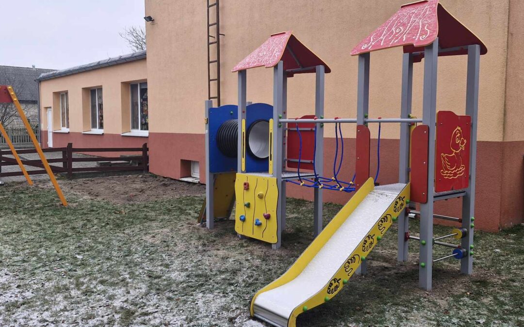 REWITALIZACJA SIŁOWNI I PLACÓW ZABAW WYKONANA
