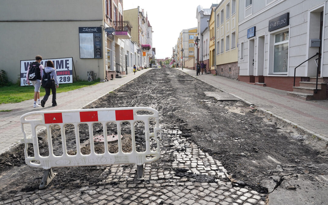 RUSZYŁ REMONT KOLEJNEGO ODCINKA ULICY KRÓLEWSKIEJ